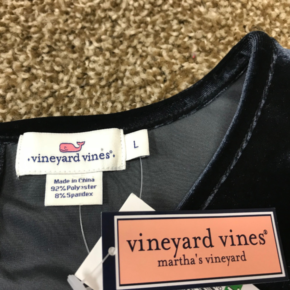 NWT Vineyard Vines Velvet Sleeveless Tank Black L - Picture 2 of 4